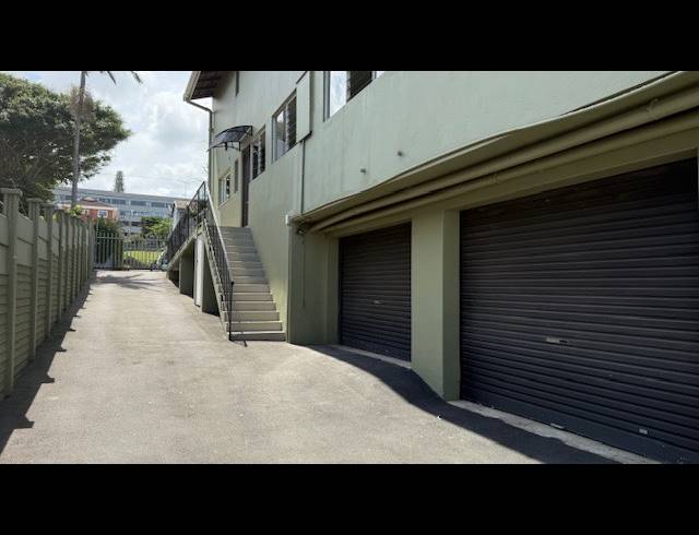 2 BEDROOM DUPLEX RENTED IN ESSENWOOD